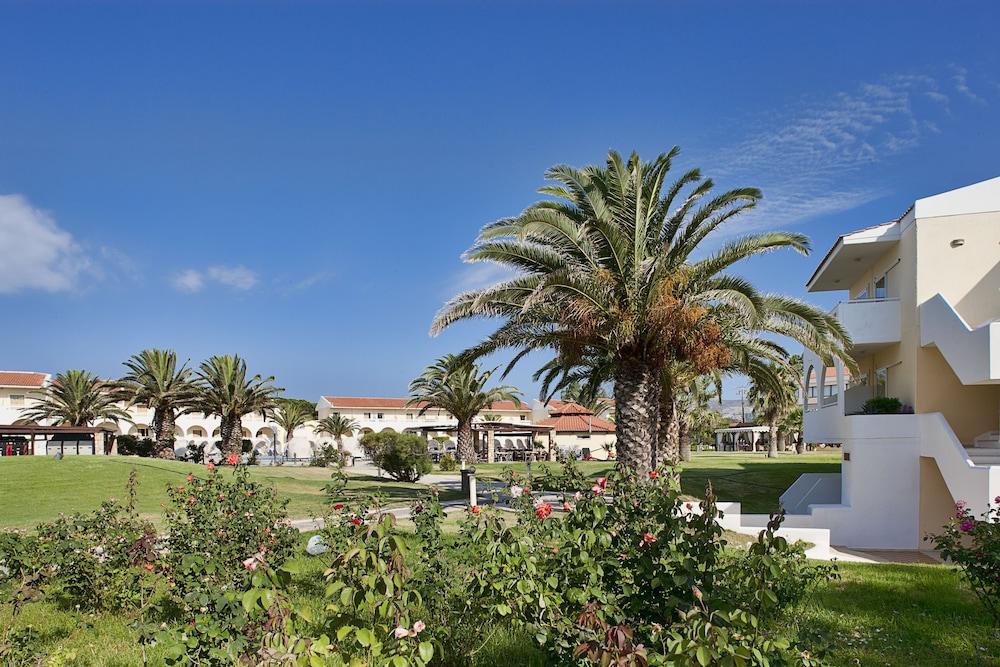 Argile Resort Mantzavináta Exterior foto