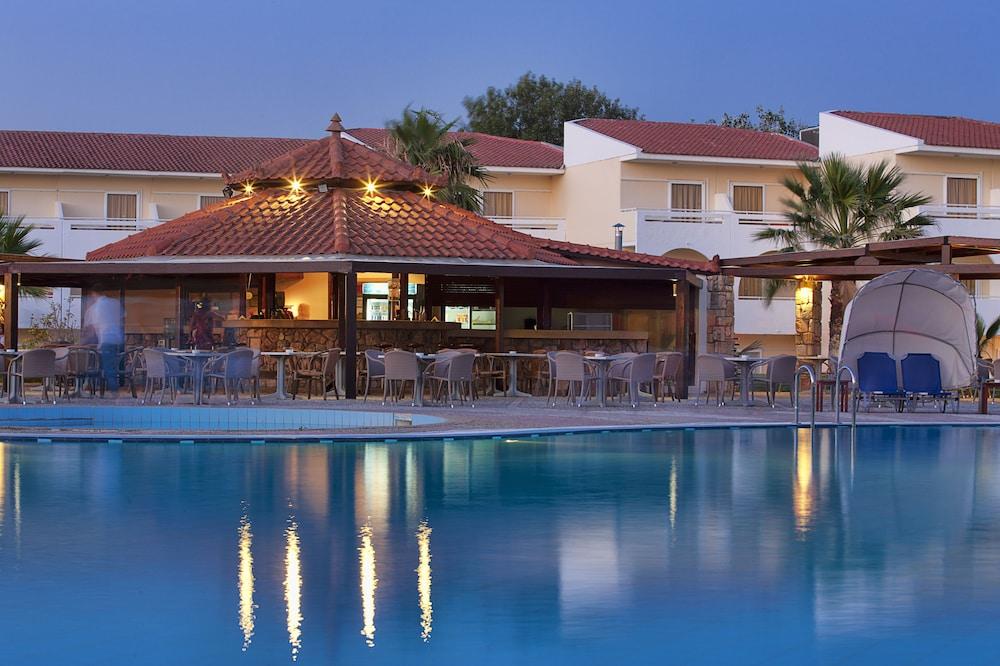 Argile Resort Mantzavináta Exterior foto