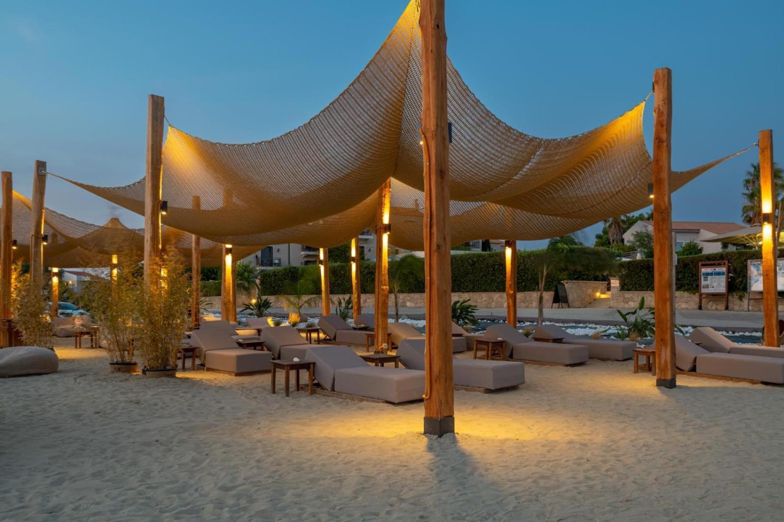 Argile Resort Mantzavináta Exterior foto