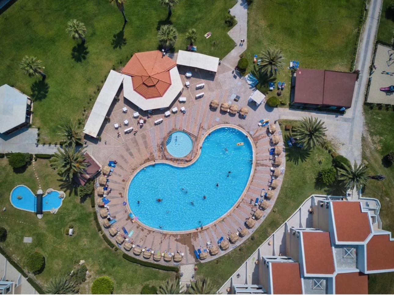 Argile Resort Mantzavináta Exterior foto